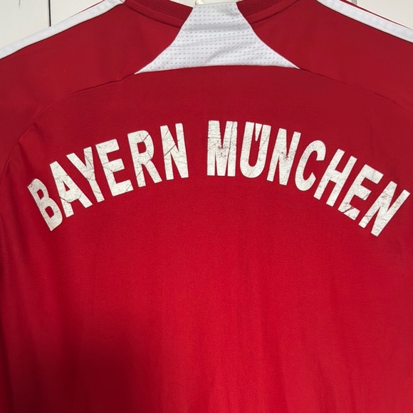 Bayern Munich home jersey - Picture 5 of 5
